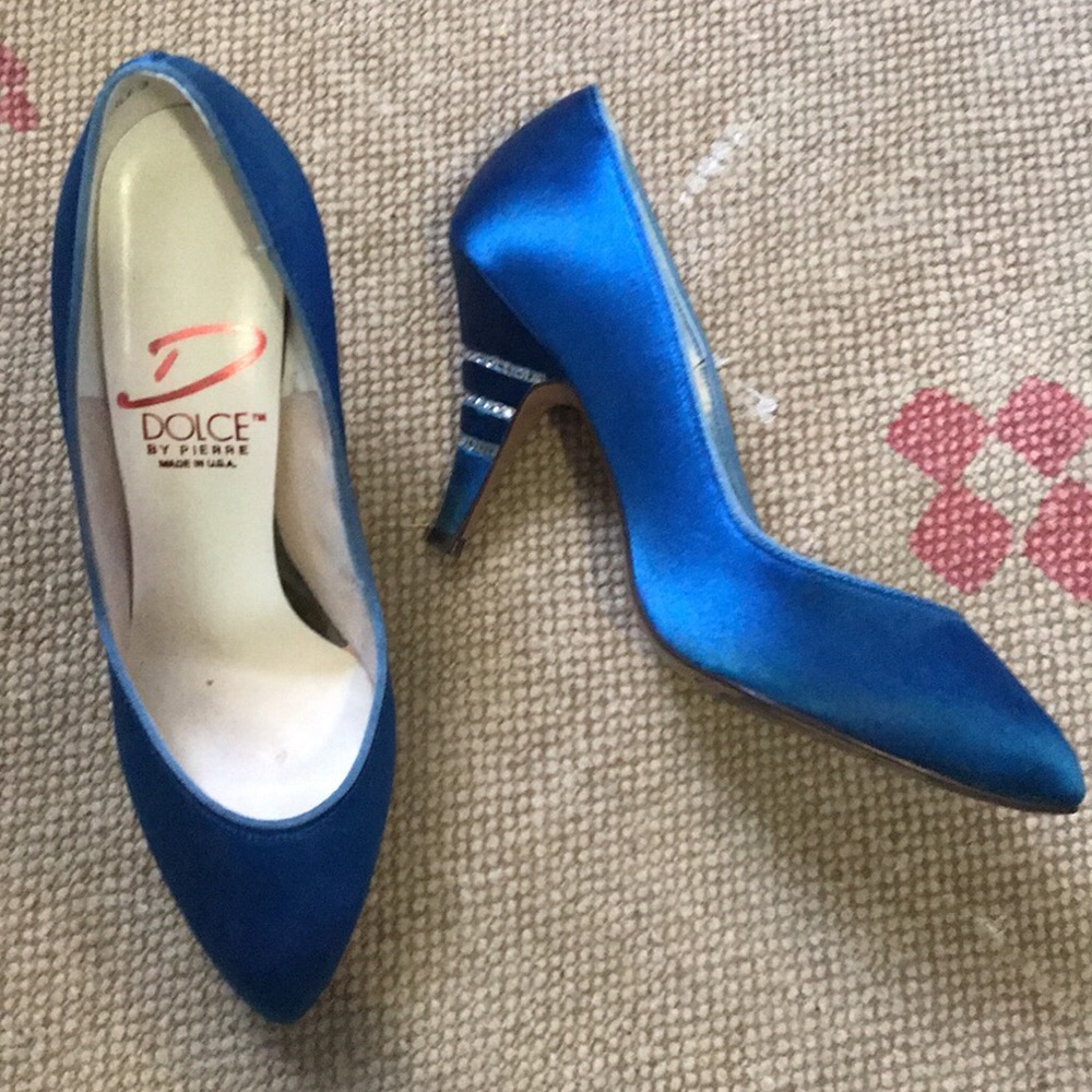 Vintage Dolce satin blue pumps